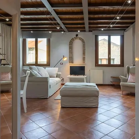 Tre Gradini - Posizione Ottima Apartment Ferrara
